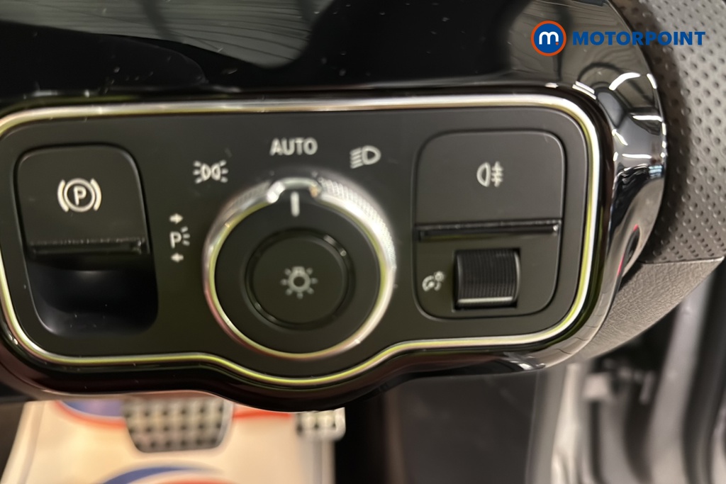 Mercedes-Benz CLA Amg Line Automatic Petrol Coupe - Stock Number (1646561) - 11th supplementary image