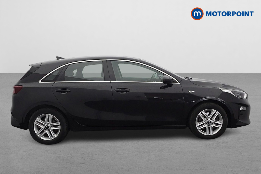 KIA Ceed 2 Nav Manual Petrol Hatchback - Stock Number (1646852) - Drivers side