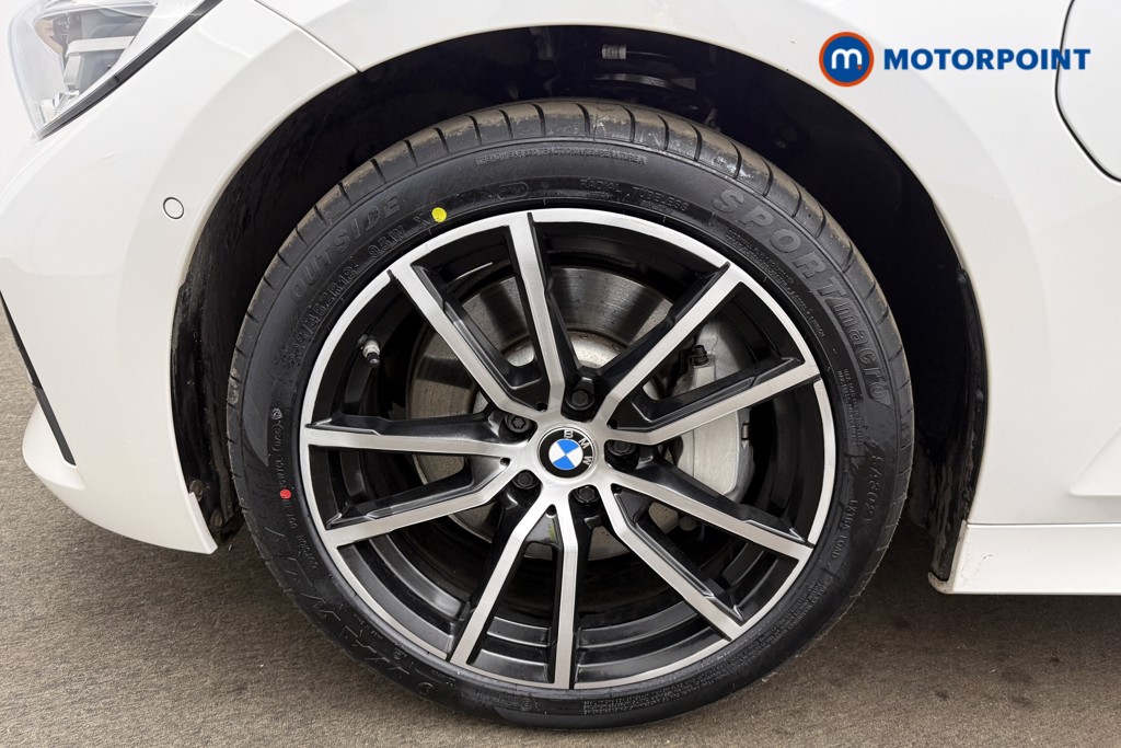 BMW 3 Series Sport Pro Automatic Petrol Plug-In Hybrid Saloon - Stock Number (1647432) - 4th supplementary image