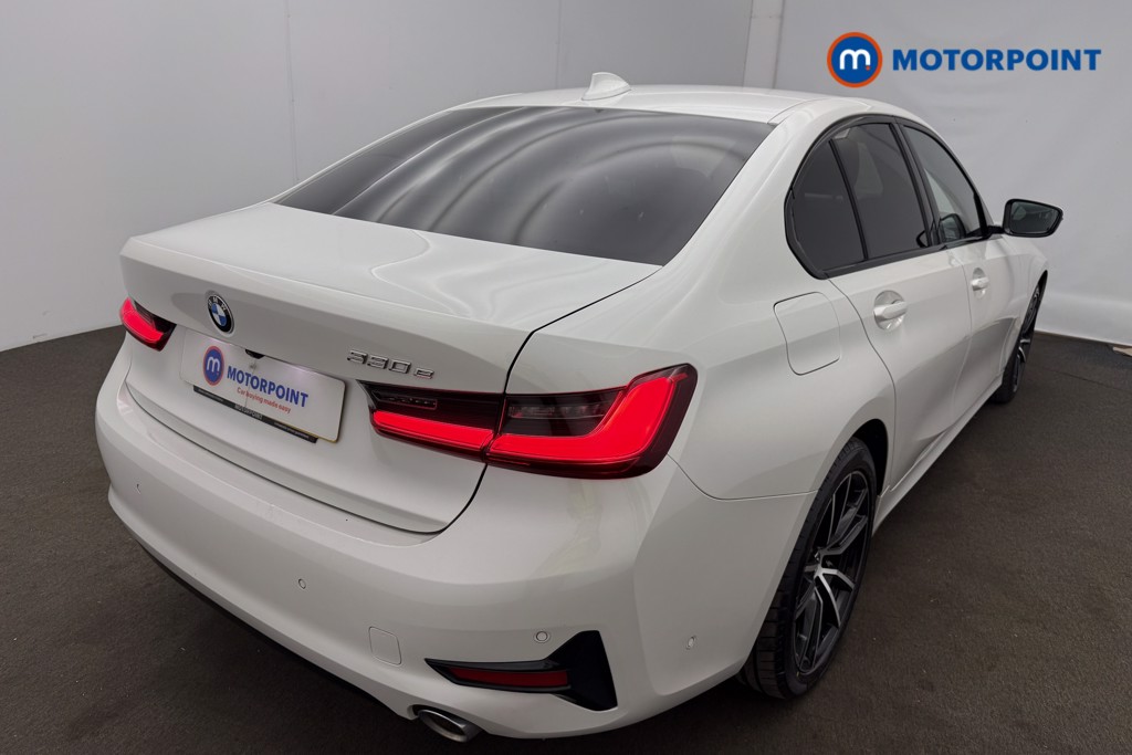 BMW 3 Series Sport Pro Automatic Petrol Plug-In Hybrid Saloon - Stock Number (1647432) - 9th supplementary image