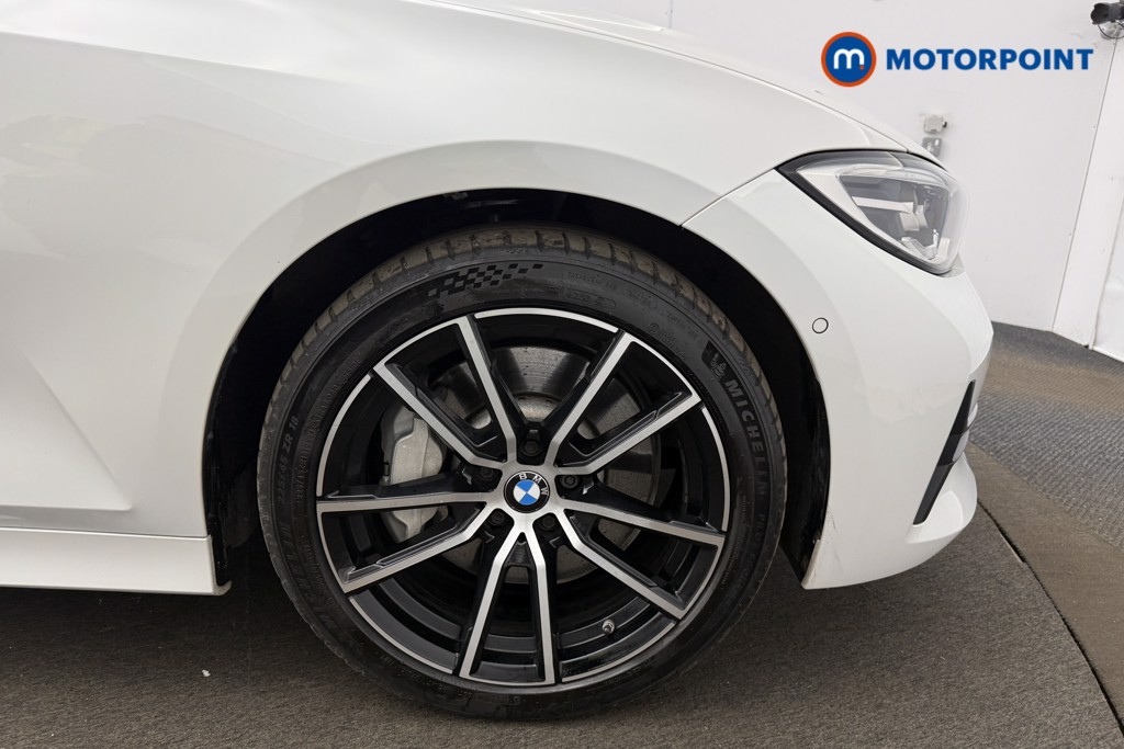 BMW 3 Series Sport Pro Automatic Petrol Plug-In Hybrid Saloon - Stock Number (1647432) - 10th supplementary image