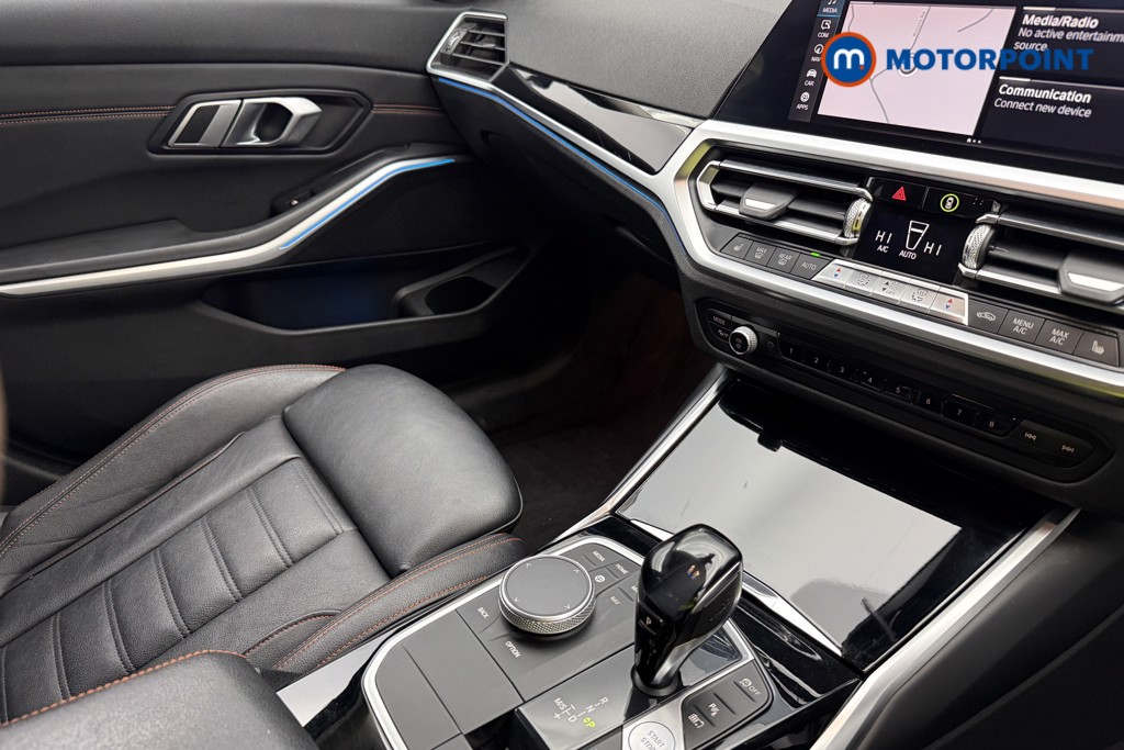 BMW 3 Series Sport Pro Automatic Petrol Plug-In Hybrid Saloon - Stock Number (1647432) - 16th supplementary image