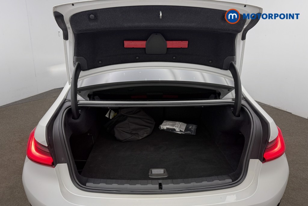 BMW 3 Series Sport Pro Automatic Petrol Plug-In Hybrid Saloon - Stock Number (1647432) - 29th supplementary image