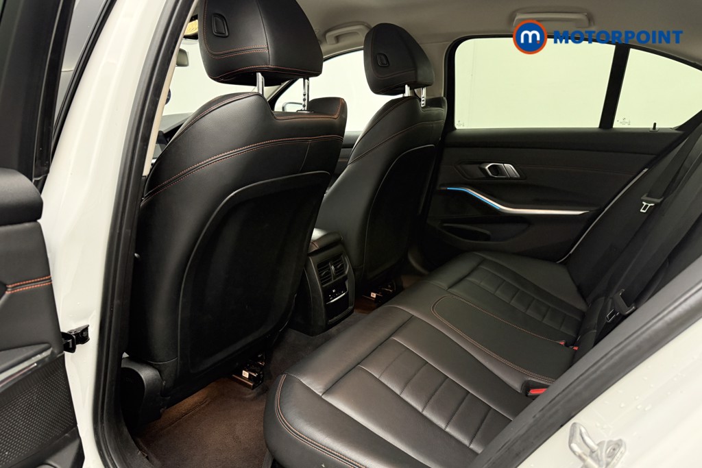 BMW 3 Series Sport Pro Automatic Petrol Plug-In Hybrid Saloon - Stock Number (1647432) - 36th supplementary image