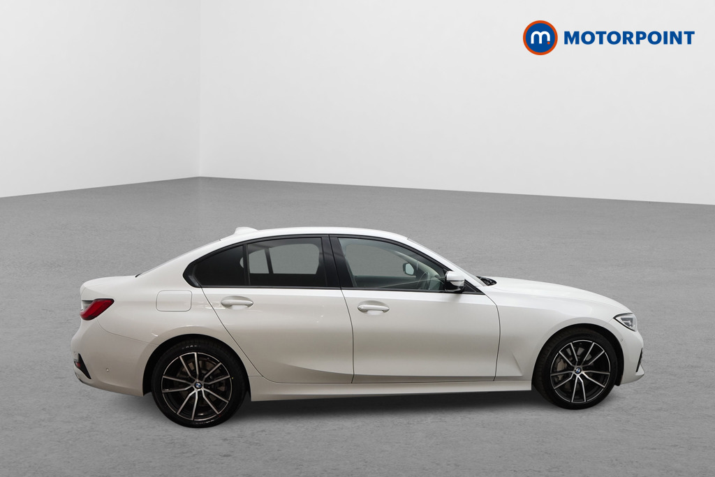 BMW 3 Series Sport Pro Automatic Petrol Plug-In Hybrid Saloon - Stock Number (1647432) - Drivers side front corner