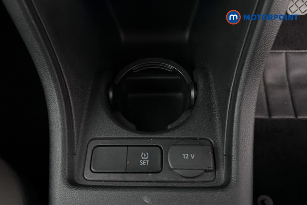 Volkswagen UP High Up Manual Petrol Hatchback - Stock Number (1647744) - 16th supplementary image