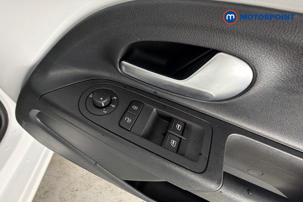 Volkswagen UP High Up Manual Petrol Hatchback - Stock Number (1647744) - 20th supplementary image