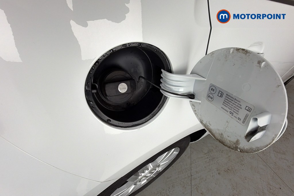 Volkswagen UP High Up Manual Petrol Hatchback - Stock Number (1647744) - 41st supplementary image