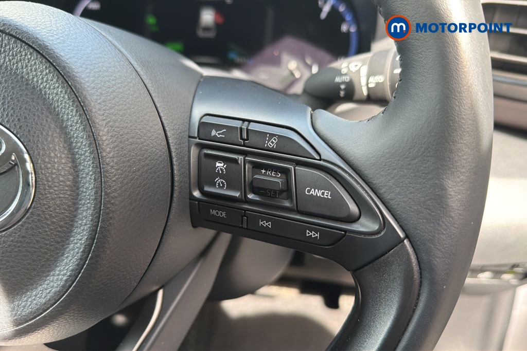 Toyota Yaris Cross Excel Automatic Petrol-Electric Hybrid Estate - Stock Number (1647749) - 3rd supplementary image