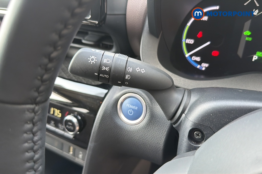 Toyota Yaris Cross Excel Automatic Petrol-Electric Hybrid Estate - Stock Number (1647749) - 5th supplementary image