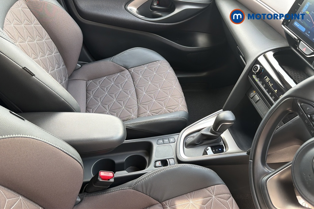 Toyota Yaris Cross Excel Automatic Petrol-Electric Hybrid Estate - Stock Number (1647749) - 15th supplementary image