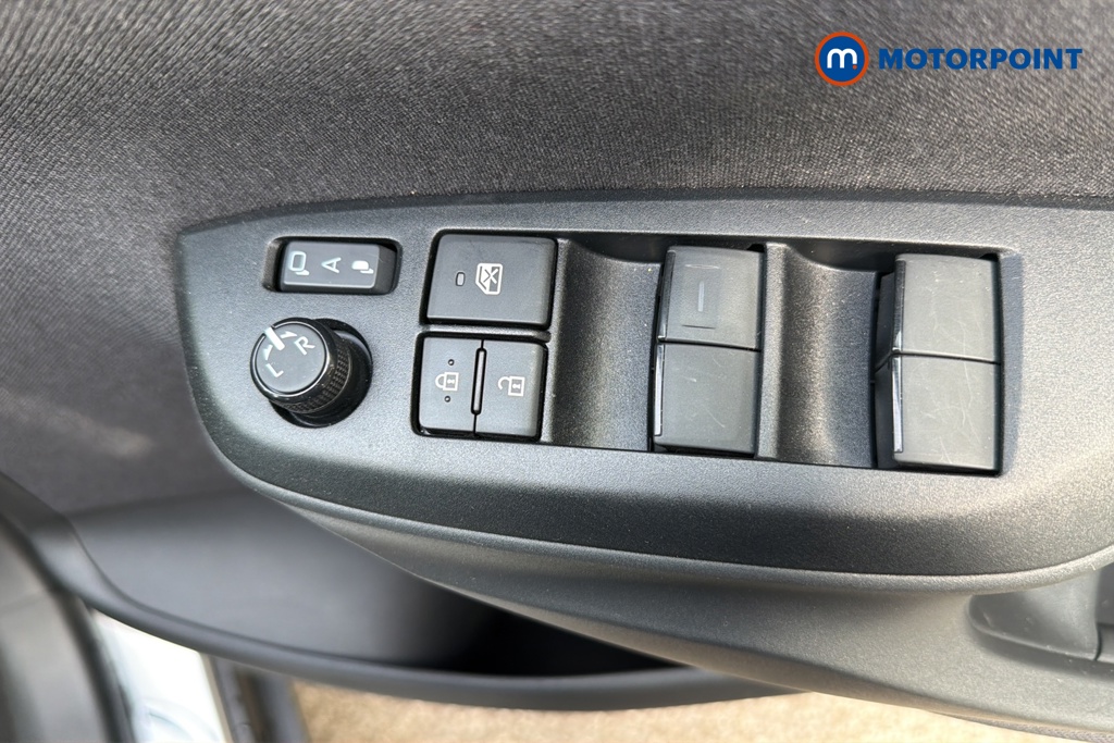 Toyota Yaris Cross Excel Automatic Petrol-Electric Hybrid Estate - Stock Number (1647749) - 19th supplementary image