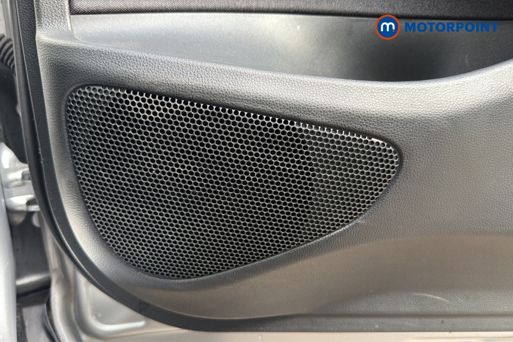 Toyota Yaris Cross Excel Automatic Petrol-Electric Hybrid Estate - Stock Number (1647749) - 21st supplementary image
