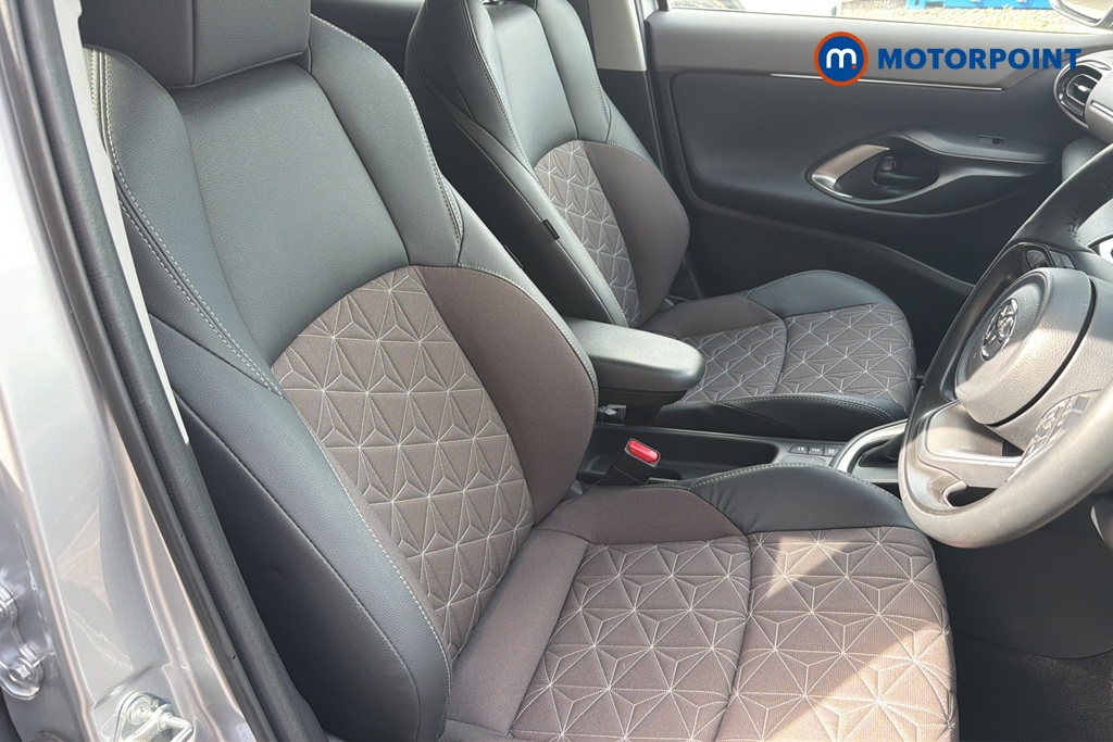 Toyota Yaris Cross Excel Automatic Petrol-Electric Hybrid Estate - Stock Number (1647749) - 22nd supplementary image
