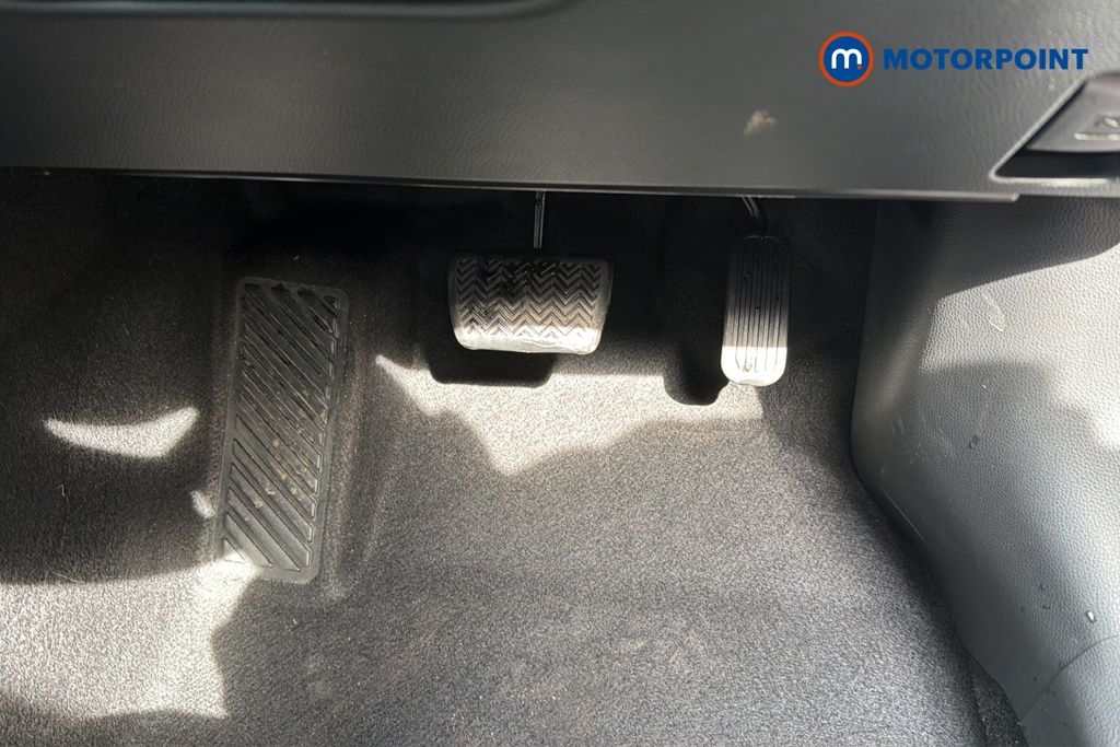 Toyota Yaris Cross Excel Automatic Petrol-Electric Hybrid Estate - Stock Number (1647749) - 24th supplementary image