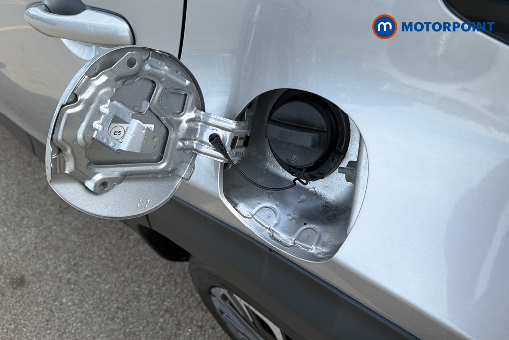 Toyota Yaris Cross Excel Automatic Petrol-Electric Hybrid Estate - Stock Number (1647749) - 30th supplementary image