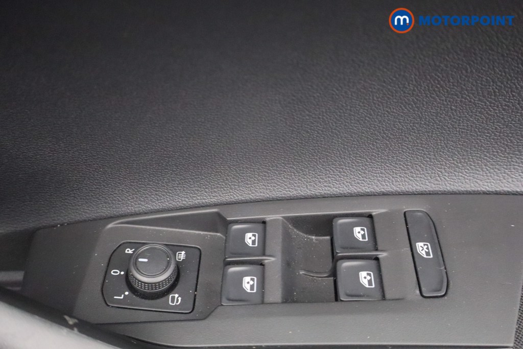 Volkswagen Polo Life Manual Petrol Hatchback - Stock Number (1647935) - 10th supplementary image