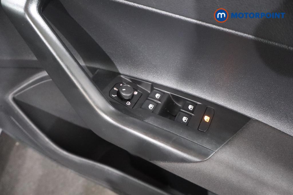 Volkswagen Polo Life Manual Petrol Hatchback - Stock Number (1647944) - 9th supplementary image
