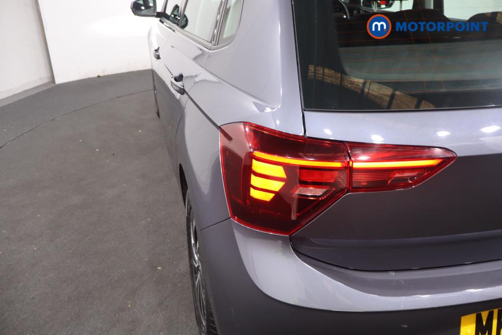 Volkswagen Polo Life Manual Petrol Hatchback - Stock Number (1647944) - 15th supplementary image