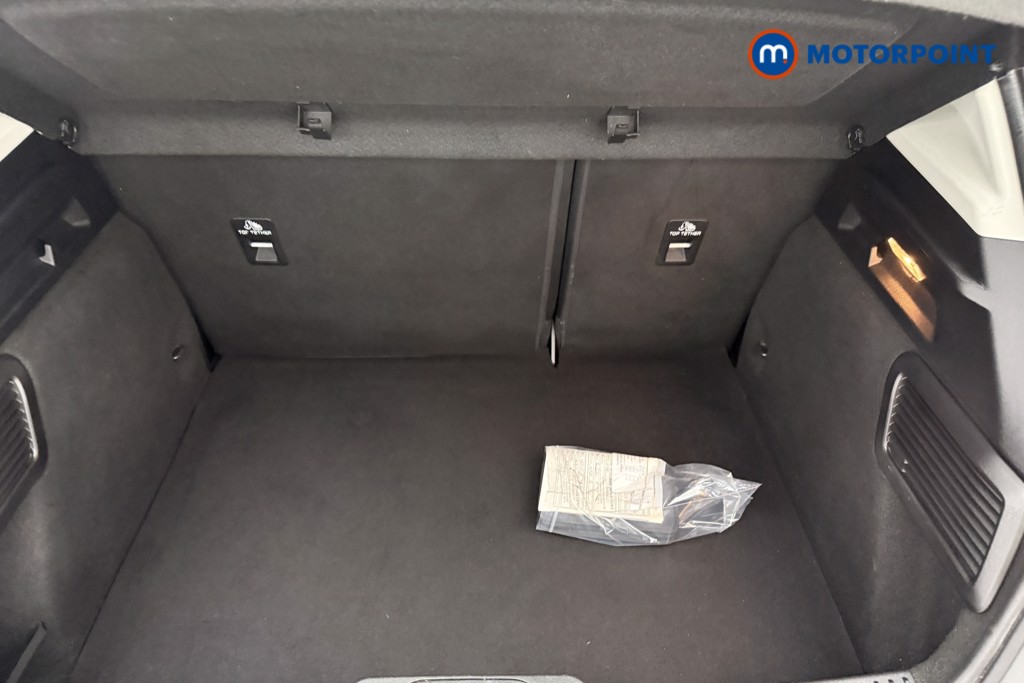 Ford Focus Titanium Manual Petrol Hatchback - Stock Number (1648141) - 8th supplementary image