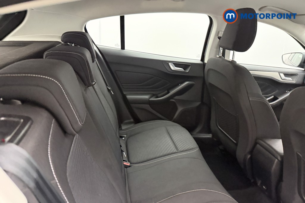 Ford Focus Titanium Manual Petrol Hatchback - Stock Number (1648141) - 11th supplementary image