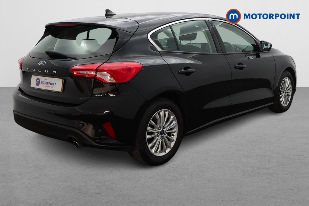 Ford Focus Titanium Manual Petrol Hatchback - Stock Number (1648141) - Drivers side