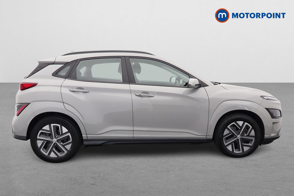 Hyundai Kona Se Connect Automatic Electric SUV - Stock Number (1648278) - Drivers side
