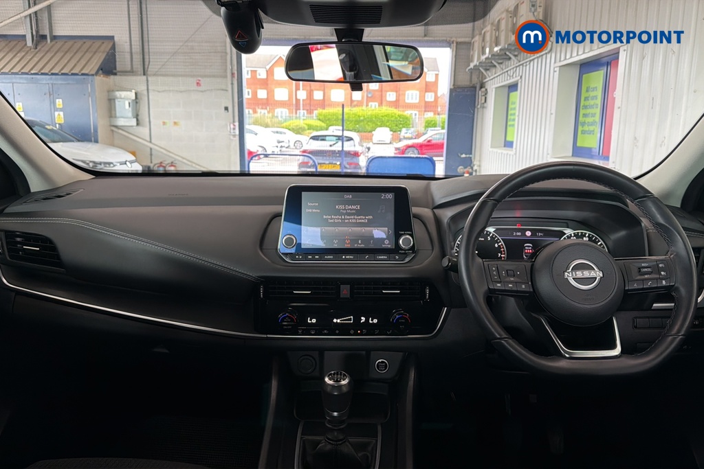 Nissan Qashqai Acenta Premium Manual Petrol SUV - Stock Number (1648288) - 1st supplementary image