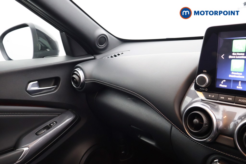 Nissan Juke Tekna Automatic Petrol SUV - Stock Number (1648363) - 9th supplementary image