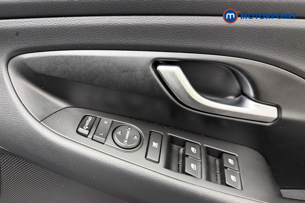 Hyundai I30 Premium Manual Petrol Hatchback - Stock Number (1648562) - 21st supplementary image
