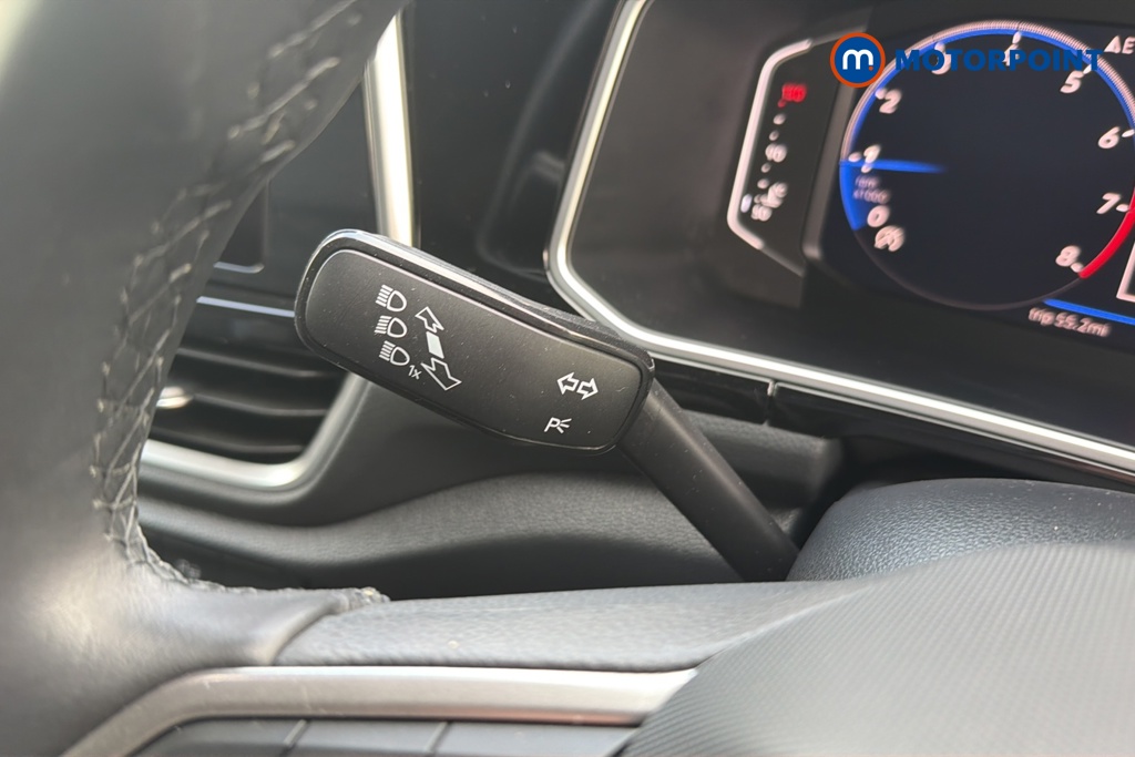 Volkswagen T-Roc R-Line Manual Petrol SUV - Stock Number (1648587) - 5th supplementary image