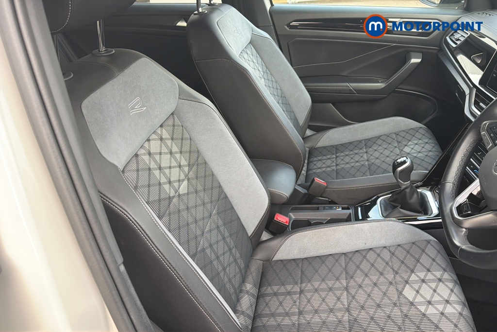 Volkswagen T-Roc R-Line Manual Petrol SUV - Stock Number (1648587) - 22nd supplementary image