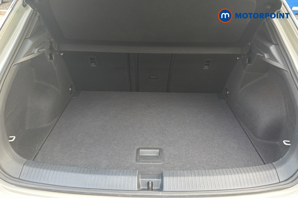 Volkswagen T-Roc R-Line Manual Petrol SUV - Stock Number (1648587) - 30th supplementary image