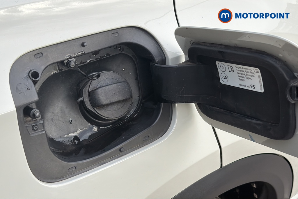Volkswagen T-Roc R-Line Manual Petrol SUV - Stock Number (1648587) - 41st supplementary image
