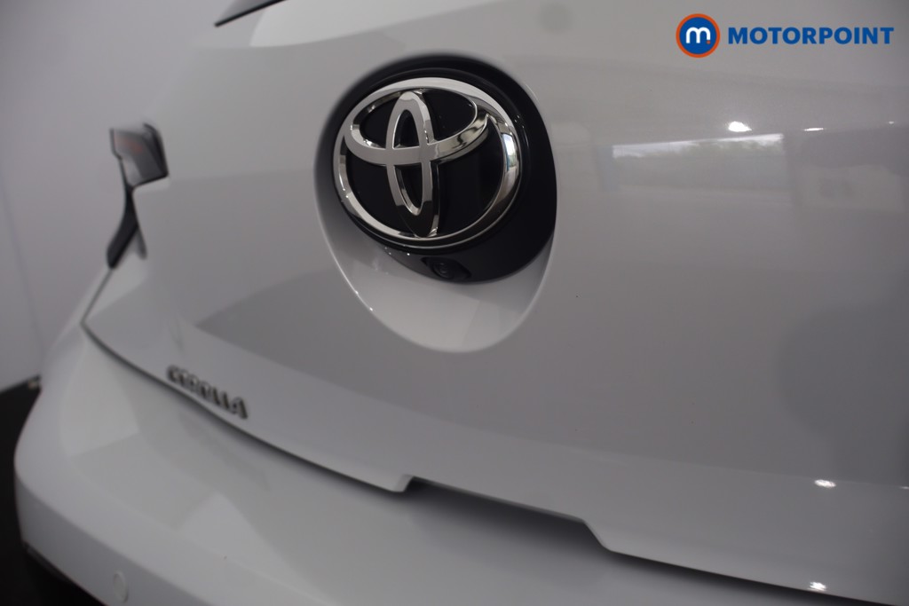 Toyota Corolla Gr Sport Automatic Petrol-Electric Hybrid Hatchback - Stock Number (1648708) - 40th supplementary image