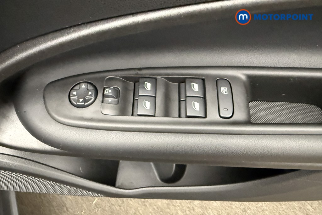 Jeep Avenger Summit Manual Petrol SUV - Stock Number (1648739) - 16th supplementary image