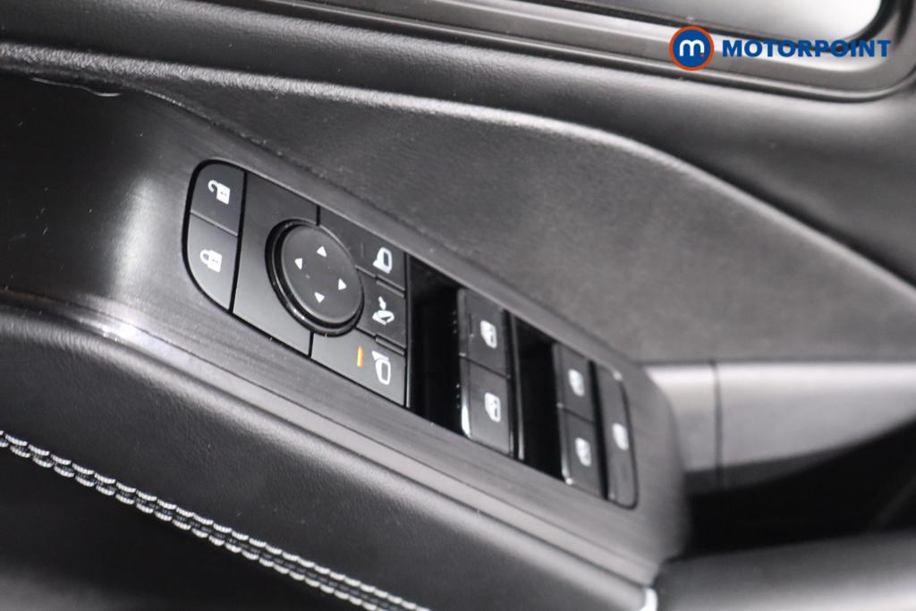 Nissan Qashqai N-Connecta Manual Petrol SUV - Stock Number (1648878) - 10th supplementary image