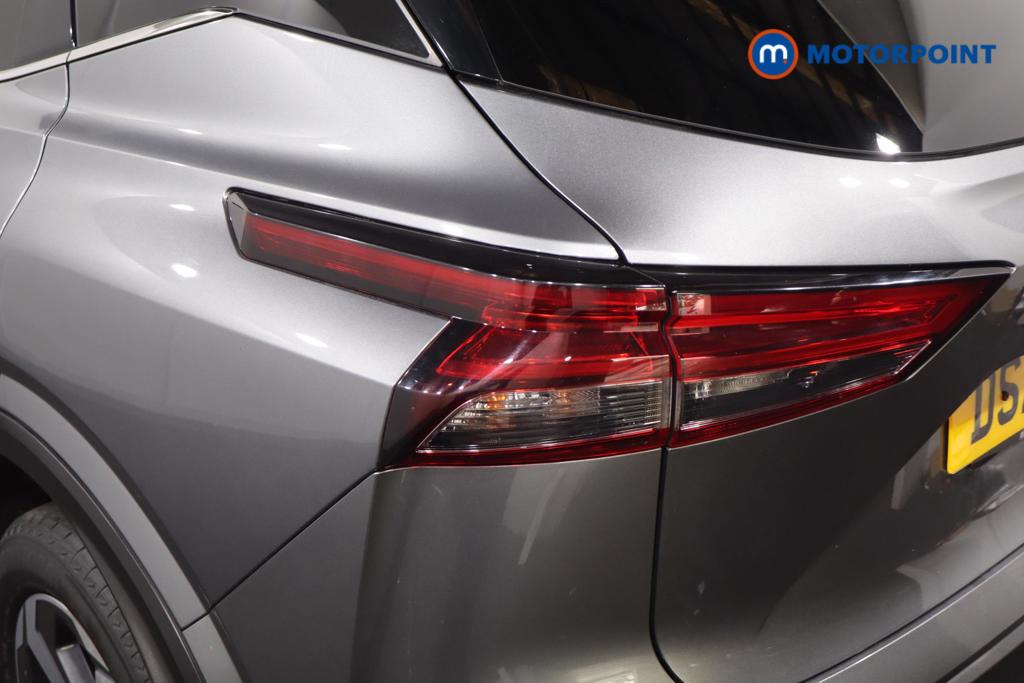 Nissan Qashqai N-Connecta Manual Petrol SUV - Stock Number (1648878) - 16th supplementary image