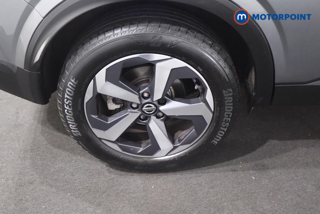 Nissan Qashqai N-Connecta Manual Petrol SUV - Stock Number (1648878) - 19th supplementary image