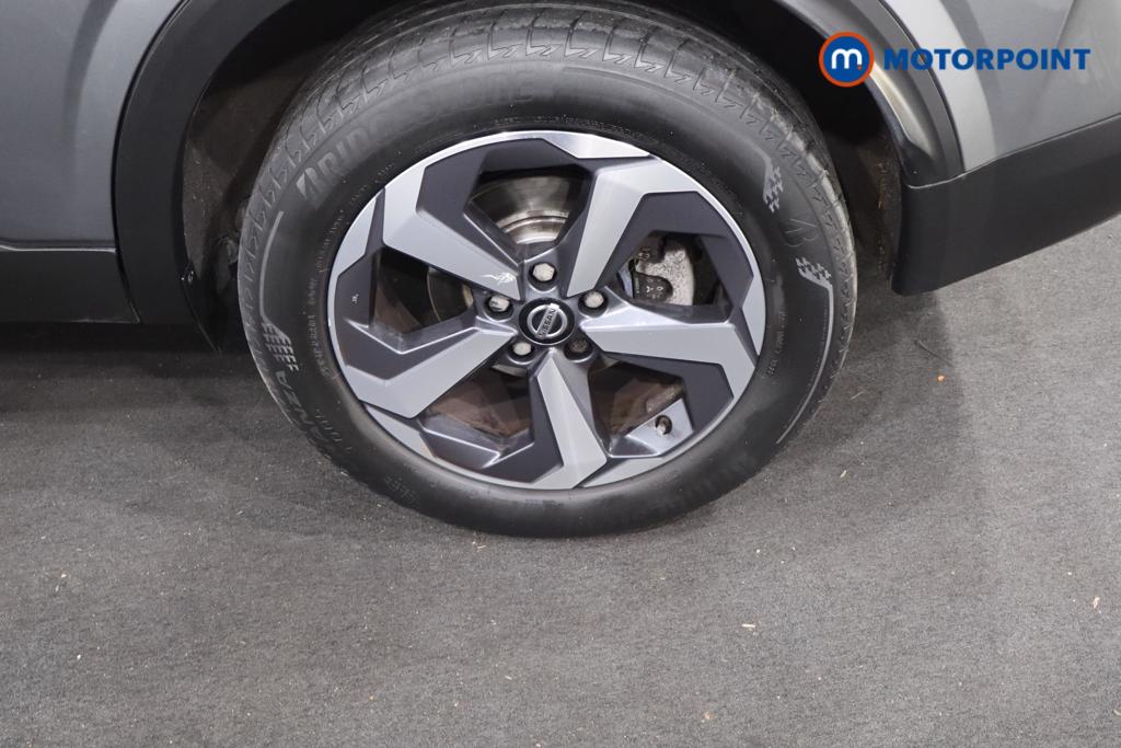 Nissan Qashqai N-Connecta Manual Petrol SUV - Stock Number (1648878) - 22nd supplementary image