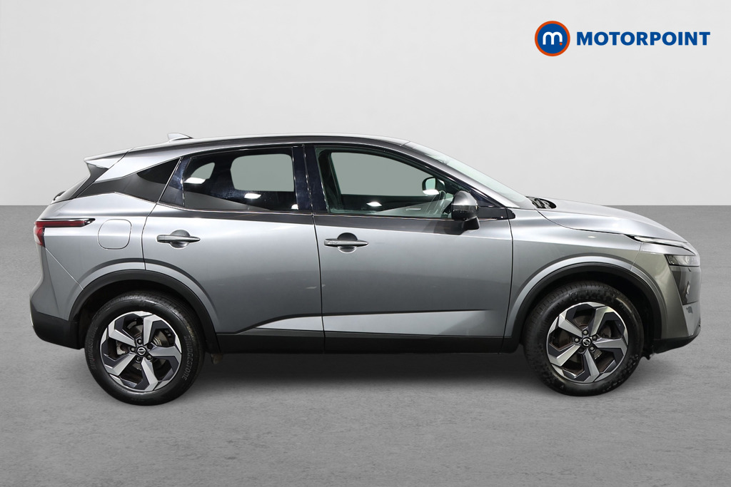 Nissan Qashqai N-Connecta Manual Petrol SUV - Stock Number (1648878) - Drivers side