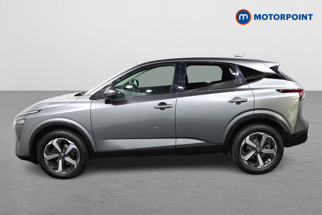 Nissan Qashqai N-Connecta Manual Petrol SUV - Stock Number (1648878) - Passenger side