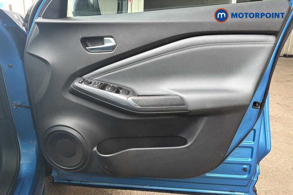 Nissan Juke Tekna Manual Petrol SUV - Stock Number (1649042) - 18th supplementary image