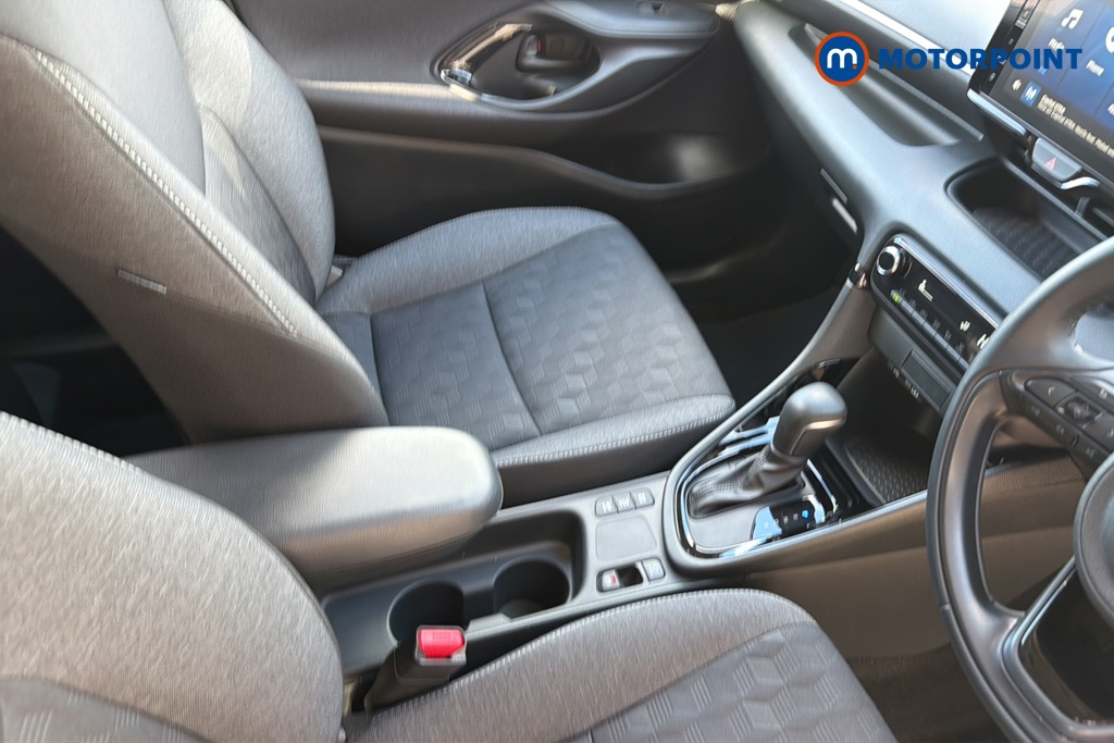 Toyota Yaris Design Automatic Petrol-Electric Hybrid Hatchback - Stock Number (1649606) - 15th supplementary image