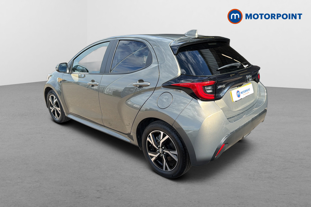 Toyota Yaris Design Automatic Petrol-Electric Hybrid Hatchback - Stock Number (1649606) - Drivers side rear corner