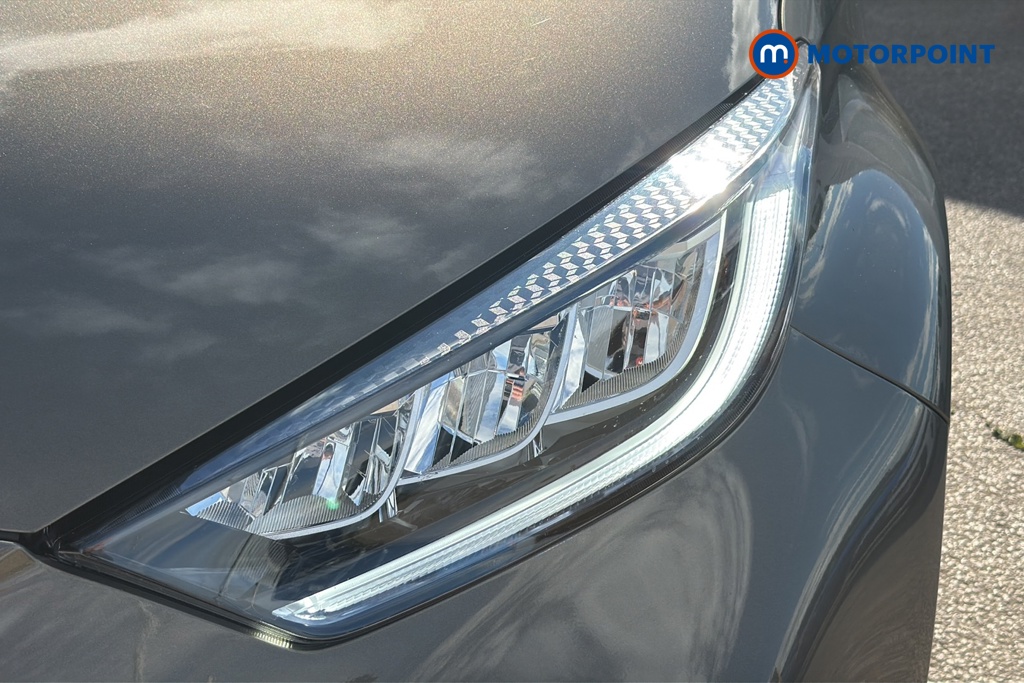 Toyota Yaris Design Automatic Petrol-Electric Hybrid Hatchback - Stock Number (1649606) - 42nd supplementary image