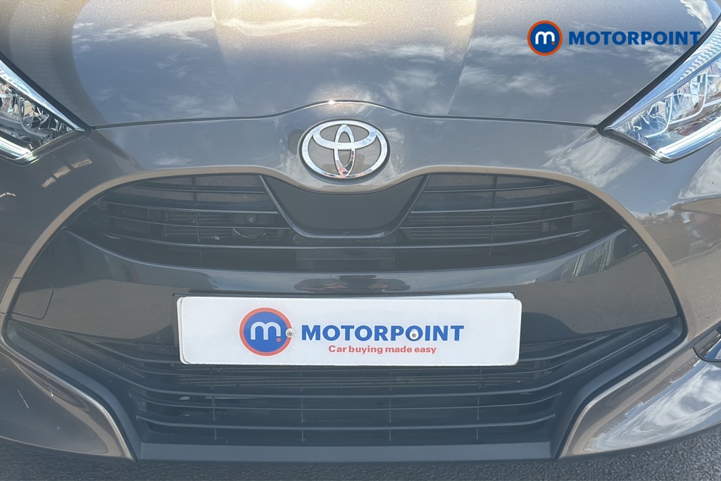 Toyota Yaris Design Automatic Petrol-Electric Hybrid Hatchback - Stock Number (1649606) - 43rd supplementary image