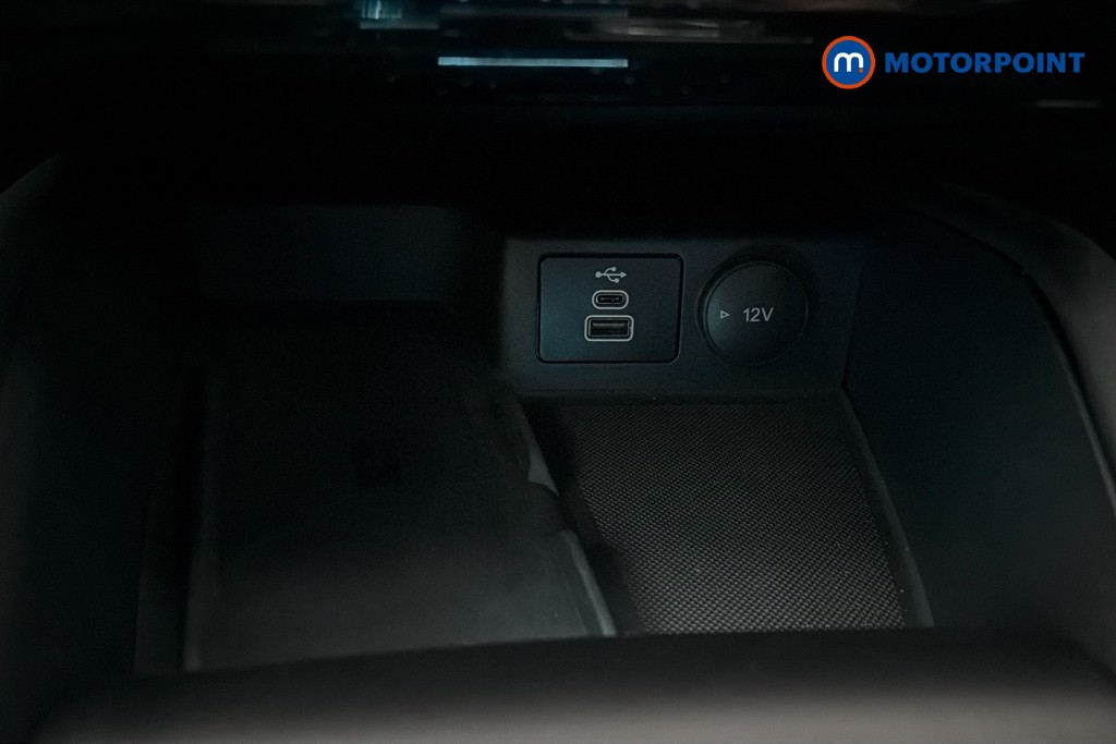 Ford Kuga St-Line Automatic Petrol-Electric Hybrid SUV - Stock Number (1649809) - 17th supplementary image