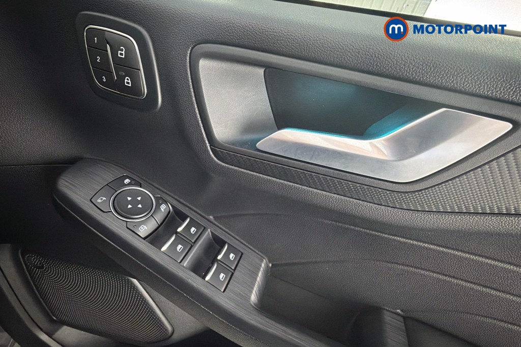 Ford Kuga St-Line Automatic Petrol-Electric Hybrid SUV - Stock Number (1649809) - 19th supplementary image