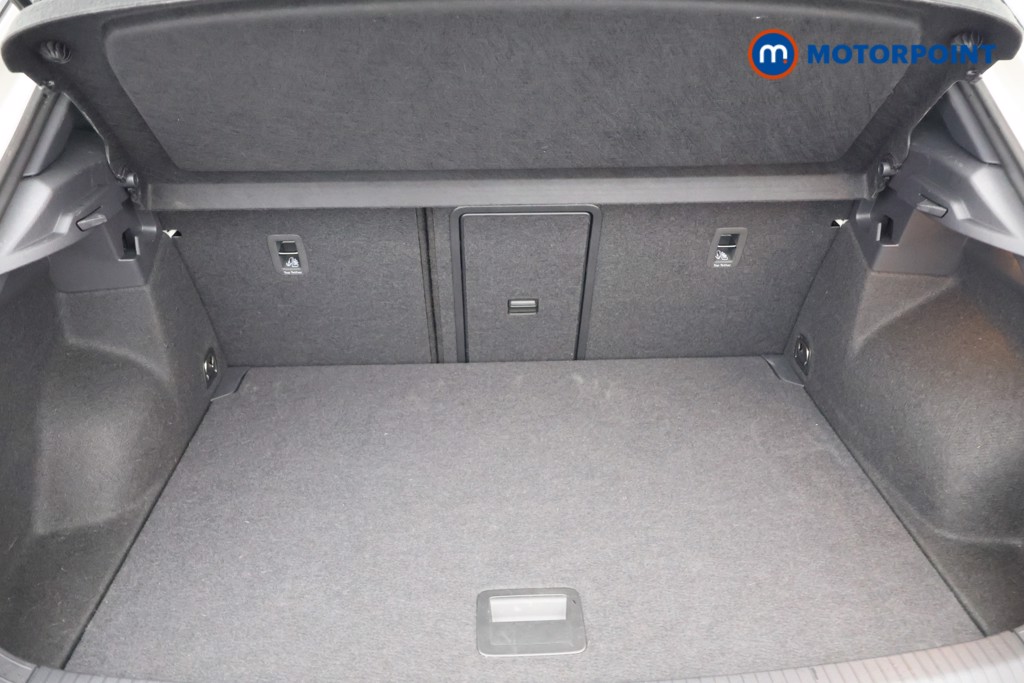 Volkswagen T-Roc R-Line Manual Petrol SUV - Stock Number (1650410) - 19th supplementary image